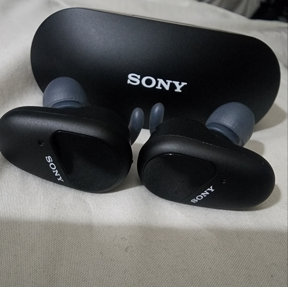 Sony - Picture 1 of 3